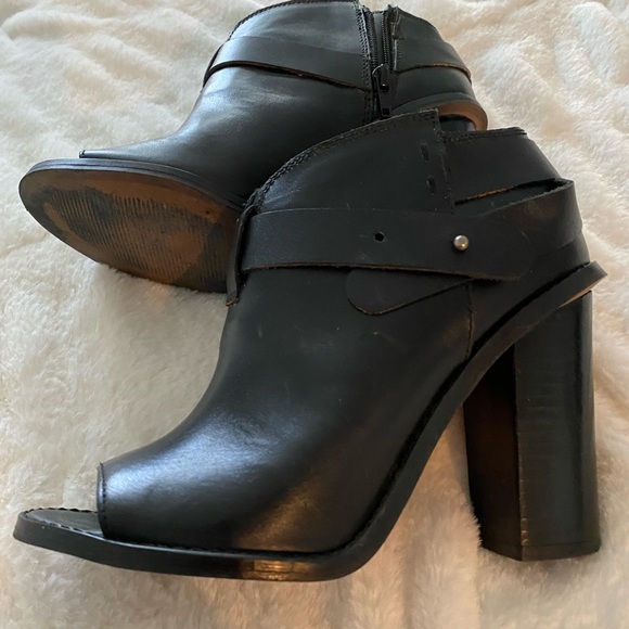 SIXTY SEVEN LEATHER BLACK PEEP TOE BOOTIE SHOES 38 - Picture 1 of 8
